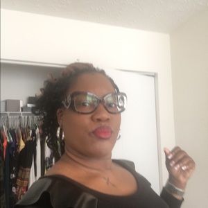 Meet your Posher, Erika
